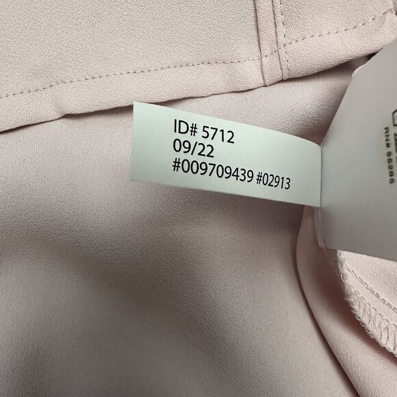 Express Portofino Shirt Womens Medium Light Pink Button Up Blouse Career Capsule - Picture 9 of 12